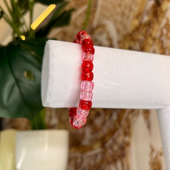 Handmade beaded bracelet - Picture 2 of 5